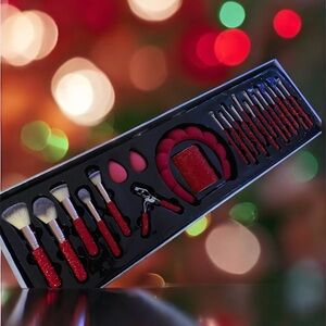 Sparkling Red Makeup Brush Set with Accessories